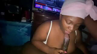 Небрежный һөжүм яһап, ҙур һәм тәрән менән заглот ягодицы Наотмашь толстушка