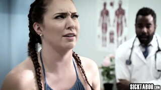 Hot babe Maddy O Reilly tatangkilikin hardcore puke