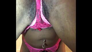 нелликантсэй танцует тверкинг близко к твоему лицу