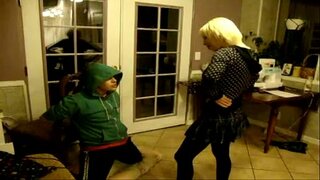 ���ೋಳಿ (ಬಟ್ಟೆಹಾಕಿ)