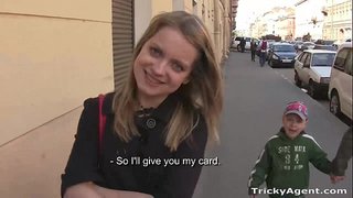 Complicado en el Agente de Su coño mojada y apretada