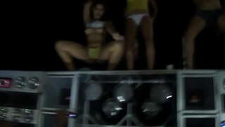 ���ន្ទះគ្មាន Paredão ដា Ismael សោមកម្មវិធីរថយន្តម៉ែត្រ។