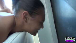 LizzyvsGutterbrain-ሆኖ-lizzyxxx