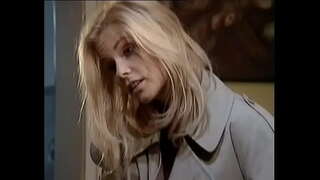 Пиосмуртъёслы телефон вераськон дыръя ас Уайлд Джина дрочить, нош быдэстэмын со азьын собере ке косо, сое кошкизы кадь