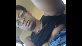 ��� đây tôi đang ở trong xe của tôi