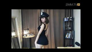 Yi Suwan seragam Tari panas