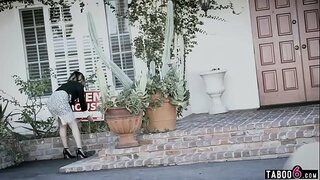 Бадӟым сиськастый подросток-риэлтор ышанӥсько, ма со коркаез вузаз