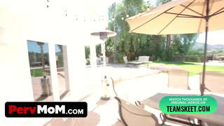 Am futut mama Mea Vitregă Și Cremă de Pasarica Ei