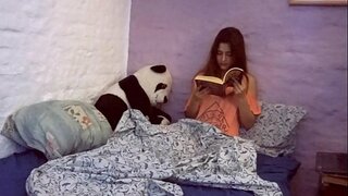 Të humbas provimin, sepse im ish merr në dhomën time dhe fucks meje derisa unë jam shumë e lodhur