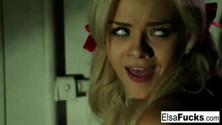 Eċċitati jiġrilha tagħha