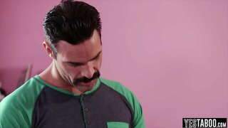 Poé usum panas meunang x_x ku dirina stepdad