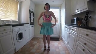 Курва Мали цицки